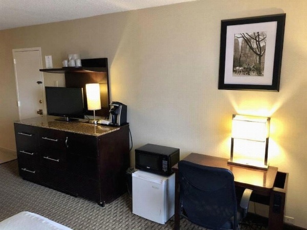 E Hotel Banquet & Conference Center image 14